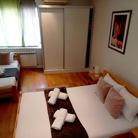 Alex Lux Lägenhet Belgrad Exteriör bild