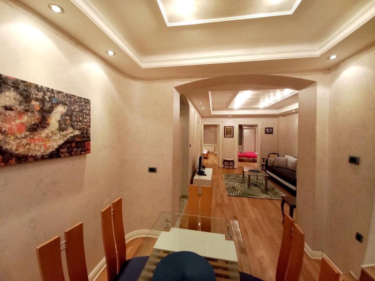 Alex Lux Lägenhet Belgrad Exteriör bild