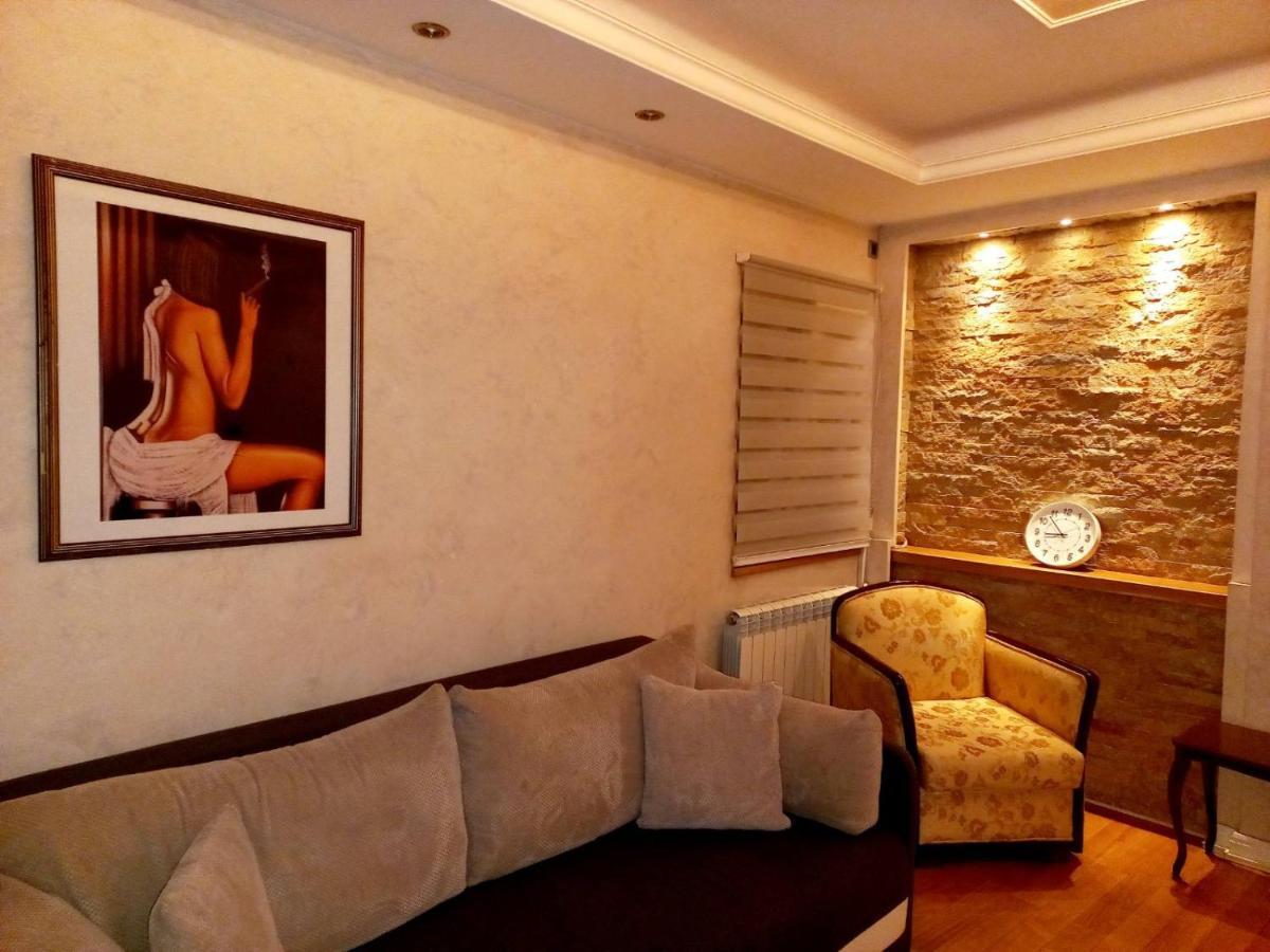 Alex Lux Lägenhet Belgrad Exteriör bild