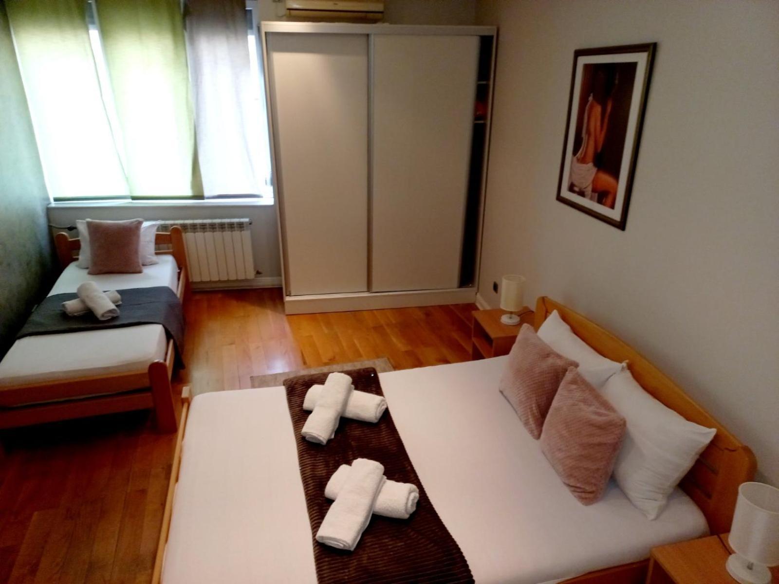 Alex Lux Lägenhet Belgrad Exteriör bild